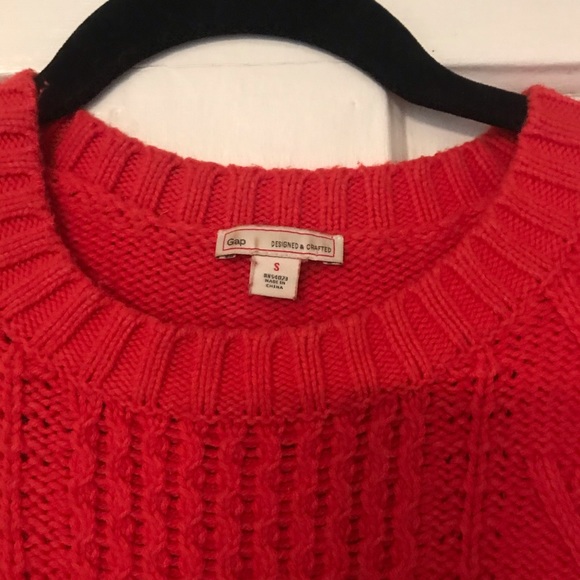 Preppy red sweater - Picture 3 of 3